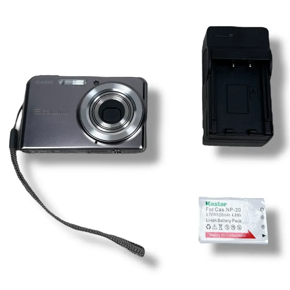Casio Exilim EX-S770 Digital Camera Silver 7.2MP 3x Optical FOR PARTS OR REPAIR